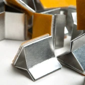 Kare Fitil Sehpası Yapışkanlı - ( 15mm x 15mm x 15mm ) 50 Adet thumbnail 4