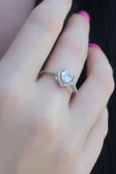 Gümüş Renk Zirkon Taşlı Kalp Model Charm Pirinç Kadın Yüzük - TJ-BYK2655 thumbnail 2