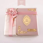 Seccade + Tesbih + Kuran Hediye Seti (Orta Boy, Kadife, Pudra Pembe, Lafzatullah) thumbnail 1