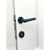 Punch Mat Siyah Rozetli Yale Çelik Kapı Kolu Sağ Basar Tek Yön thumbnail 2