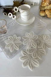 Model Petra | 6 Adet Fincan Yanı Sunum Peçetesi - Krem Kokteyl Peçetesi thumbnail 2