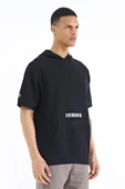 Siyah Kanguru Cepli Yazı Nakışlı Kapüşonlu Erkek T-Shirt - 88195 - 3