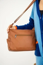 Yıkama Çapraz Kadın Çanta: Şık ve Dayanıklı Suni Deri Tasarımıyla 21X18X10 KOD107 thumbnail 2