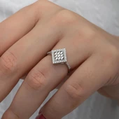 Dik Kare Baget Taşlı Gümüş Yüzük thumbnail 6