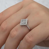 Dik Kare Baget Taşlı Gümüş Yüzük thumbnail 5