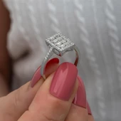 Dik Dikdörtgen Zirkon Taşlı Zincir Motifli Gümüş Tektaş Yüzük thumbnail 6