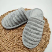 Çizgili Model Pofuduk Kadın Terlik Gri Renk - 1