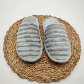 Çizgili Model Pofuduk Kadın Terlik Gri Renk - 4