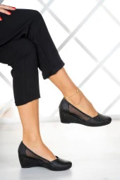 Erkan Saçmacı Evelyn Siyah Nano Fileli Dolgu Topuklu Ayakkabı - 1