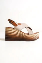 Vandes Ten Rengi Hakiki Deri Ayakkabı Dolgu Topuklu Günlük Sandalet - 2