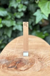 Ahşap Düz Model 15mm en x 100mm boy x 0,5mm kalınlık ASLAN BURCU (MODEL-2) DESENLİ Mum Fitili + Sehpa thumbnail 4