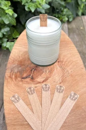 Ahşap Düz Model 15mm en x 100mm boy x 0,5mm kalınlık AKREP BURCU (MODEL-1) DESENLİ Mum Fitili + Sehpa thumbnail 2