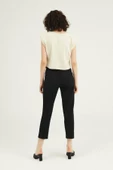 Quzu Beli Kemerli Kadın Pantolon 21K70755 - 5
