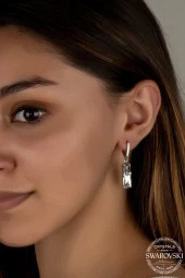 Swarovski Crystal Kadın Beyaz Baget Sallantılı Gümüş Küpe - 1