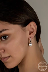 Swarovski Crystal Kadın Beyaz Oval Tırnaklı Gümüş Küpe - 1