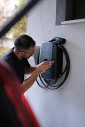 Weidmüller Elektrikli Araç Şarj İstasyonu VALUE 11kW 16A Soketli 2875220000 Enerji Ölçümü ile Kaç kW Elektrik Tükettiğinizi Görün - 3