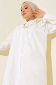 Yakası Zincirli Manşet Bağcıklı Gömlek Ekru thumbnail 1