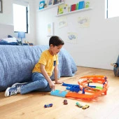 Hot Wheels İkili Yarış ve Akrobasi Pisti HTK17 - 5