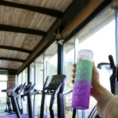 Çift Renk Motivasyon Matarası Pipetsiz Çocuk Sporcu Su Şişesi 800 ml Sızdırmaz Suluk 800 cc thumbnail 5