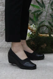 Fort Nfx 42011 Siyah Hafif Rahat Dolgu Taban Şık Kadın Günlük Ayakkabı thumbnail 1