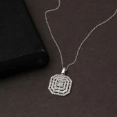 Nisa Beyaz Altın Baget Kolye thumbnail 5