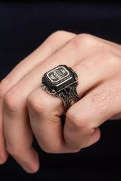 Hasbiyallah Yazılı Kare Siyah Taşlı 925 Gümüş Erkek Yüzük thumbnail 9