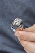 Kare Zirkon Beyaz Taşlı 925 Gümüş Erkek Yüzük thumbnail 2