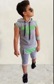 Erkek Çocuk Fashıon Boy Yazı Baskılı Kapişonlu Kolsuz Sweatshirt Gri Şortlu Takım thumbnail 3