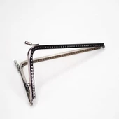 L Model Delikli Metal Çanta Bursu 18.5 CM - 3
