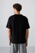 Siyah Pamuklu Kalın Yumuşak Dokulu Oversize Fit Baskılı Erkek T-Shirt - 88328 - 4
