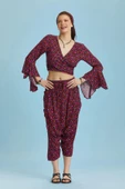 Kırmızı Çiçekli Kadın Kapri Şalvar Pantolon - 1