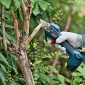 Bosch Pro Pruner 12 V 2 Ah Çift Akülü Dal Budama Makası + Bosch Taşıma Çantası thumbnail 2