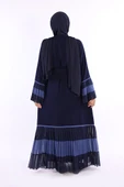 Kol ve Etek Ucu İki Renkli Bel Kuşaklı Piliseli Abaya 7454 Lacivert thumbnail 2