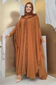 Kapişonlu Belirli Kısımları Fırfır Detaylı Abayalı Elbise Takım 3778 Taba thumbnail 2