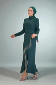 Ön Zincir Püskül Detay Balık Model Abiye Elbise 3810 Zümrüt thumbnail 3
