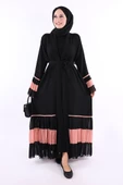 Kol ve Etek Ucu İki Renkli Bel Kuşaklı Piliseli Abaya 7454 Siyah-Pudra - 1