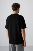 Siyah Pamuklu Kalın Yüzeyi Dokulu Oversize Fit Basic Erkek T-Shirt - 88341 thumbnail 5