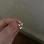 Tek Taş Halka Gold Küpe | Şıklığı ve Zarafeti Bir Arada thumbnail 3