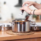 Serenk Modernist 5 Parça Paslanmaz Çelik Tencere ve Tava Seti, 24 cm Derin, 26 cm Basık, 26 cm Tava thumbnail 4