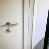 Kayı Saten Wc Banyo Uyumlu Kapı Kolu Daire Rozetli Kapı Kulpu Sağa Sola Uygun Kapı Kolları thumbnail 7