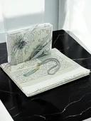 Gelin Damat Bohçasına Uygun Hediyelik Kutulu İnci Tesbihli Çeyizlik Seccade Seti Gri thumbnail 1