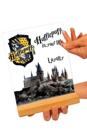 SEVGİ LAMBASI Harry Potter Hediyesi Hogwarts Hufflepuff Binası Hediye Paketli Şeffaf Çerçeve - 1