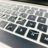 Apple Macbook Air 13.3inç A1932 Klavye Koruyucu Transparan Buzlu Silikon Ped - 2