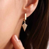 Üçgen Altın Küpe thumbnail 3