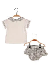 Kız Bebek Ekose Yaka Detaylı T-Shirt ve  Fırfırlı Külot Takım - 4
