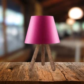 Tasarım Üç Ayaklı Ahşap Abajur Kumaş Başlık thumbnail 1