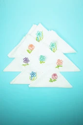 12 Adet Çiçek İşlemeli Kadın Cep Mendili Kutulu Kına Düğün Çeyizlik Mendil 30x30 cm - 2