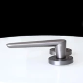 Vista Füme Oda Kapı Kolu Kare Rozetli Sürgülü ve Çelik Kapı Kulpu Uyumlu Sağ Sol Uygun Kolları - 6