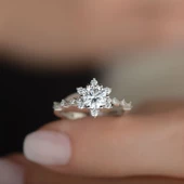 14 Ayar Altın Lotus Çiçeği Yüzük thumbnail 1