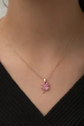 925 Ayar Gümüş Pembe Taşlı Yonca  Kolye Kadın Gümüş Kolye thumbnail 2